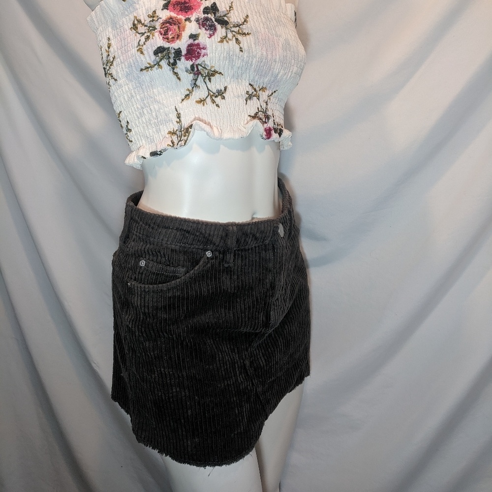 BDG | Chorduroy | UO | mini skirt | XS TP 🦋 - Picture 3 of 8